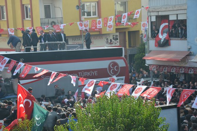 MHP LİDERi DEVLET BAHÇELİ AKHİSARLILAR İLE BULUŞTU